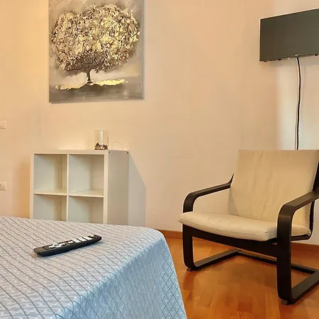 贝娅特丽克丝公寓酒店 3* 巴多利诺