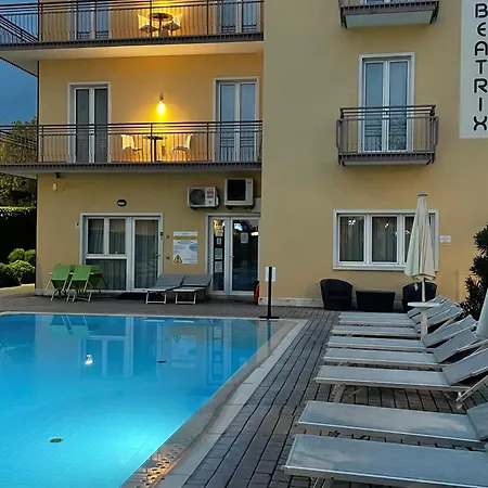 公寓式酒店 贝娅特丽克丝公寓酒店 巴多利诺