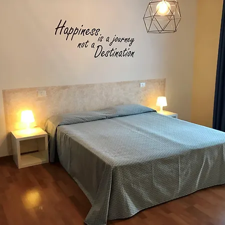 贝娅特丽克丝公寓酒店 3*