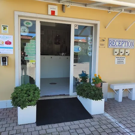 贝娅特丽克丝公寓酒店 公寓式酒店 3*