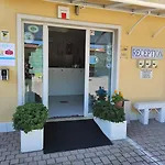 Beatrix Aparthotel 3*