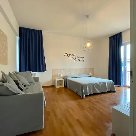 Beatrix Aparthotel 3*