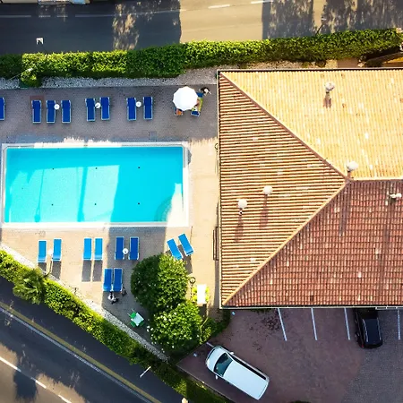 アパートホテル Beatrix バルドリーノ